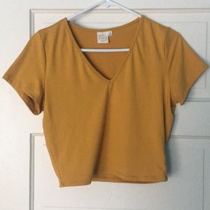 Yellow cropped t-shirt